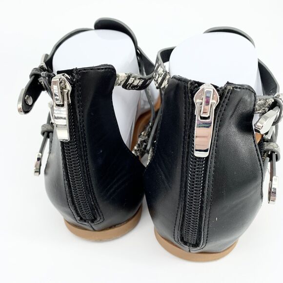 Nine West Gladiator Strappy Sandals Flats 9.5M Women Snake Print Gray Black BOHO - Picture 8 of 13